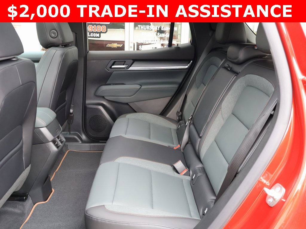 New 2026 GMC Terrain AT4 w/ LPO, Black Badging Package image 27