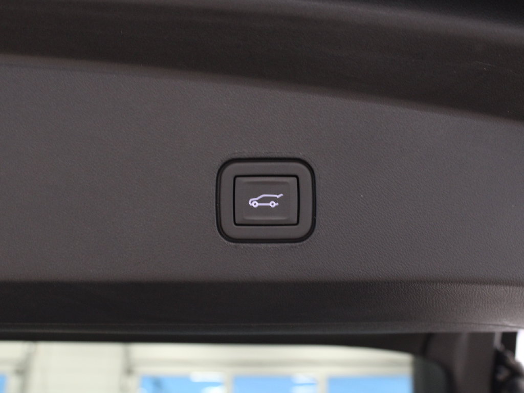 Used 2025 Cadillac Lyriq Sport w/ LPO, Floor Liner Package RWD image 35