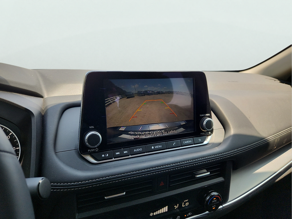 Used 2026 Nissan Rogue SV FWD image 21