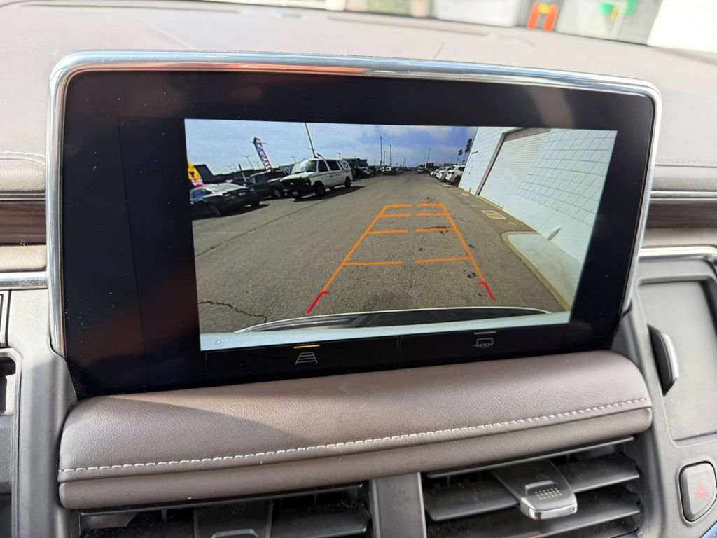 Used 2024 Chevrolet Suburban LT RWD image 25