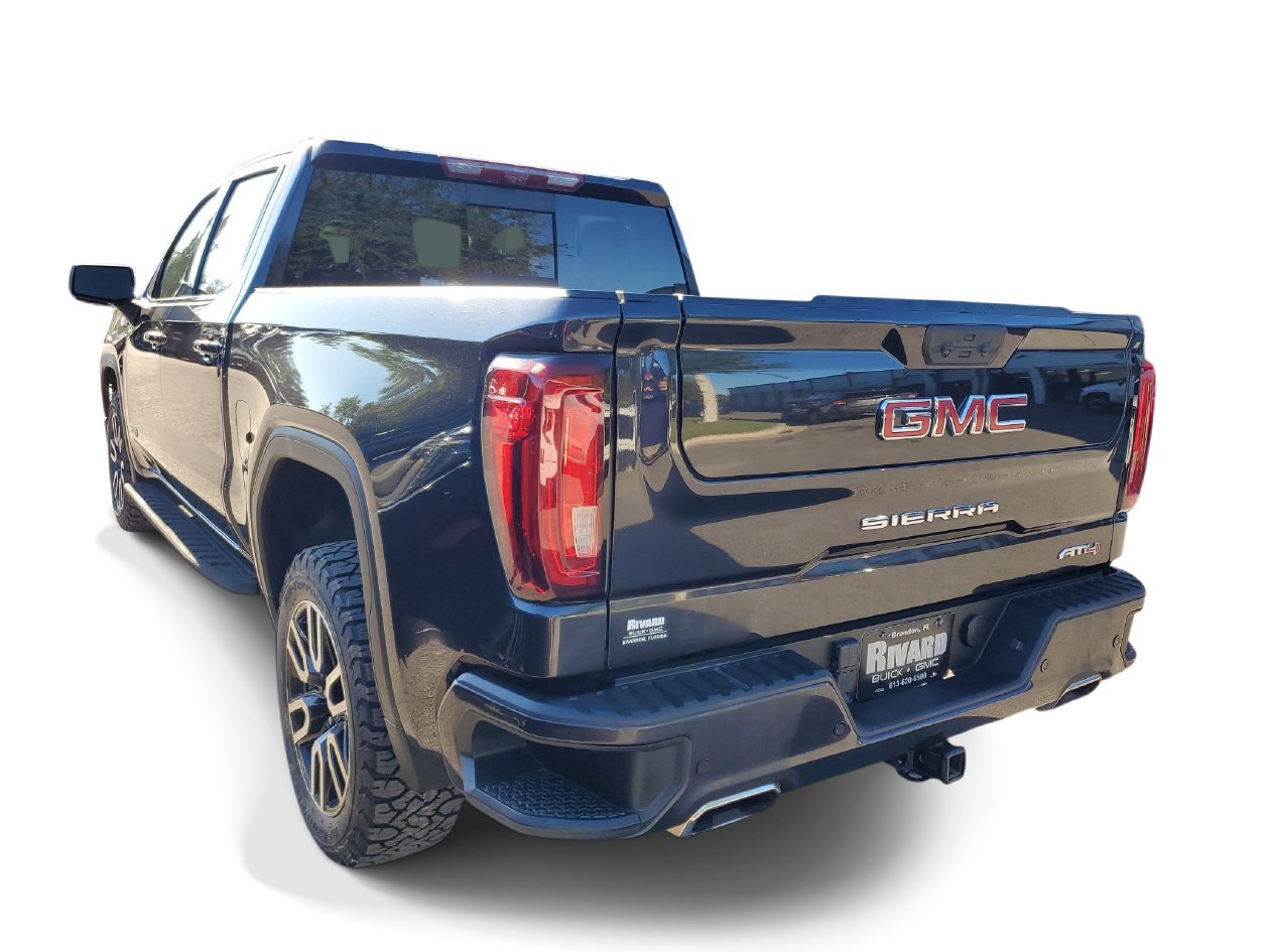 Used 2023 GMC Sierra 1500 AT4 w/ AT4 Premium Package AWD/4WD image 3
