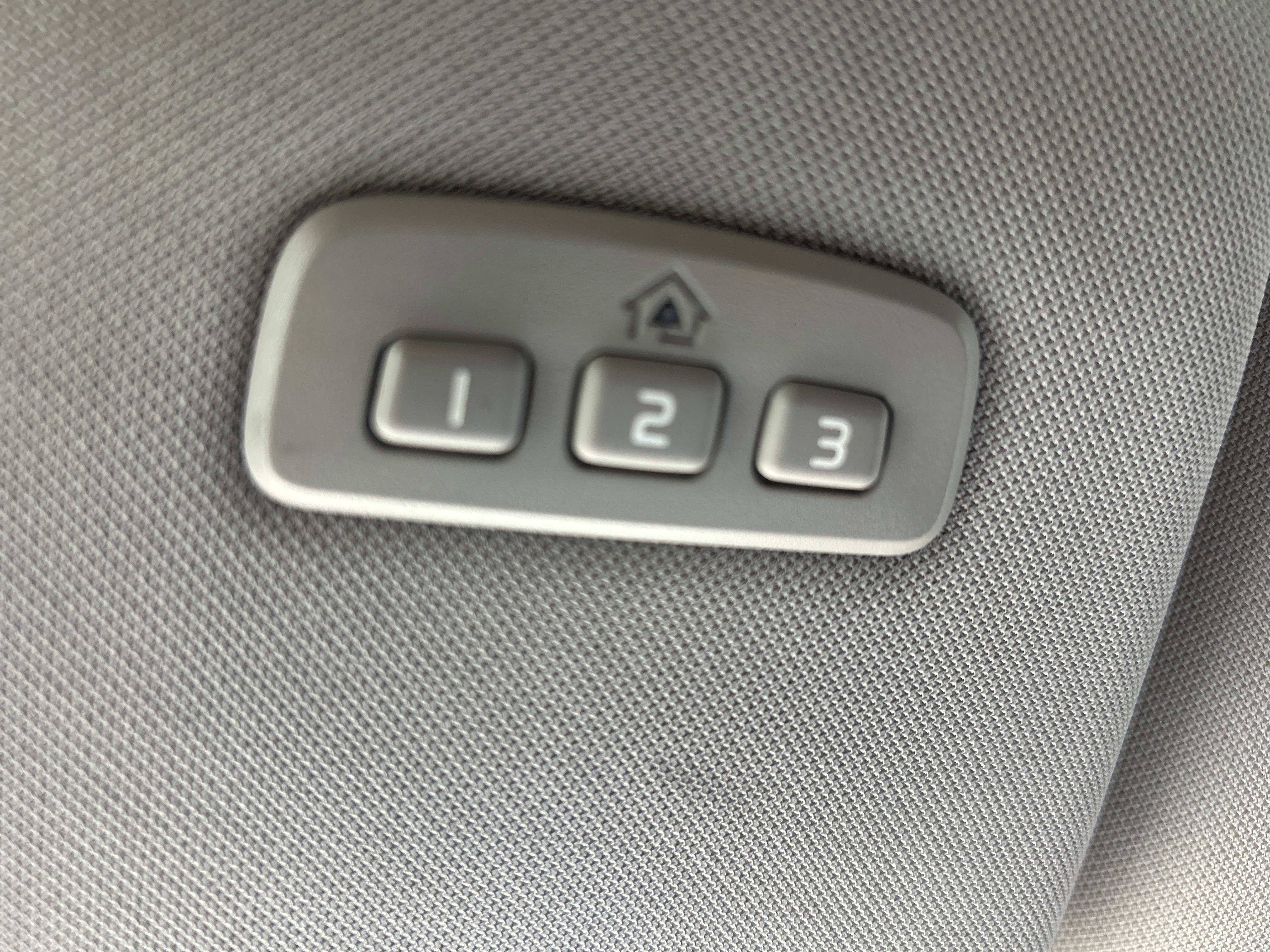 Used 2017 Volvo V60 T5 Cross Country w/ Convenience Package image 29