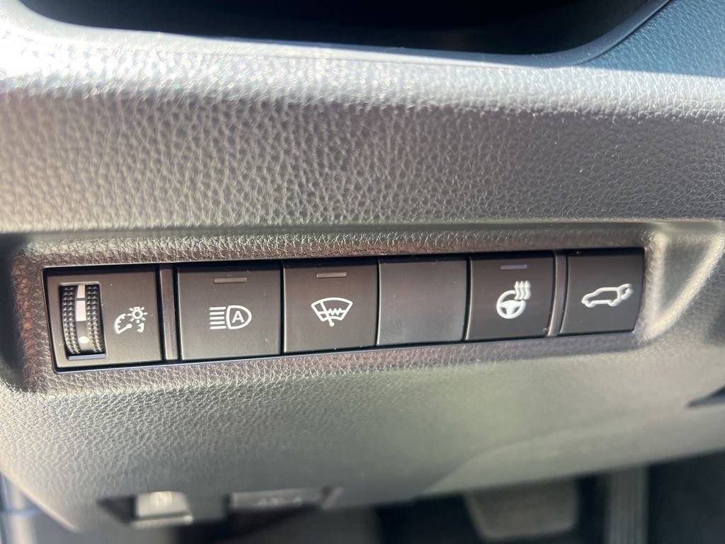 Used 2020 Toyota RAV4 XSE AWD/4WD image 37