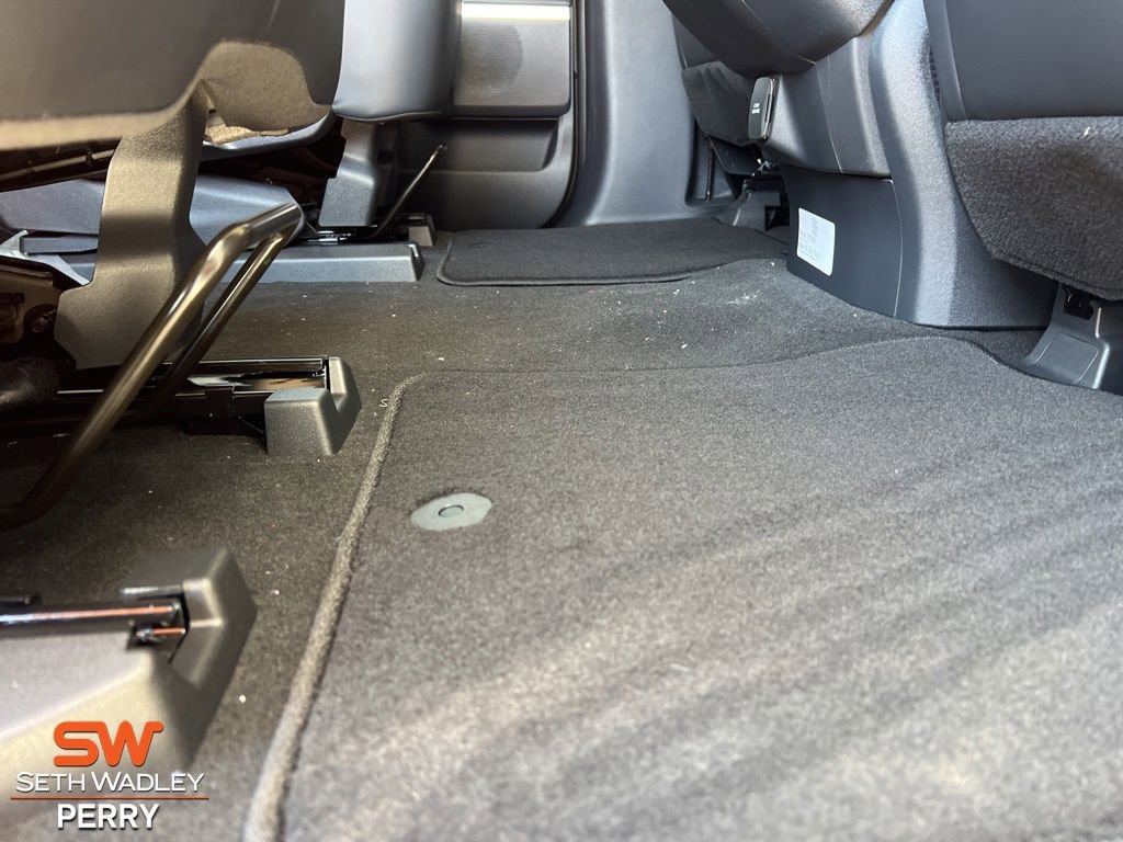 New 2025 Ford Expedition Platinum w/ Driver's Package image 12