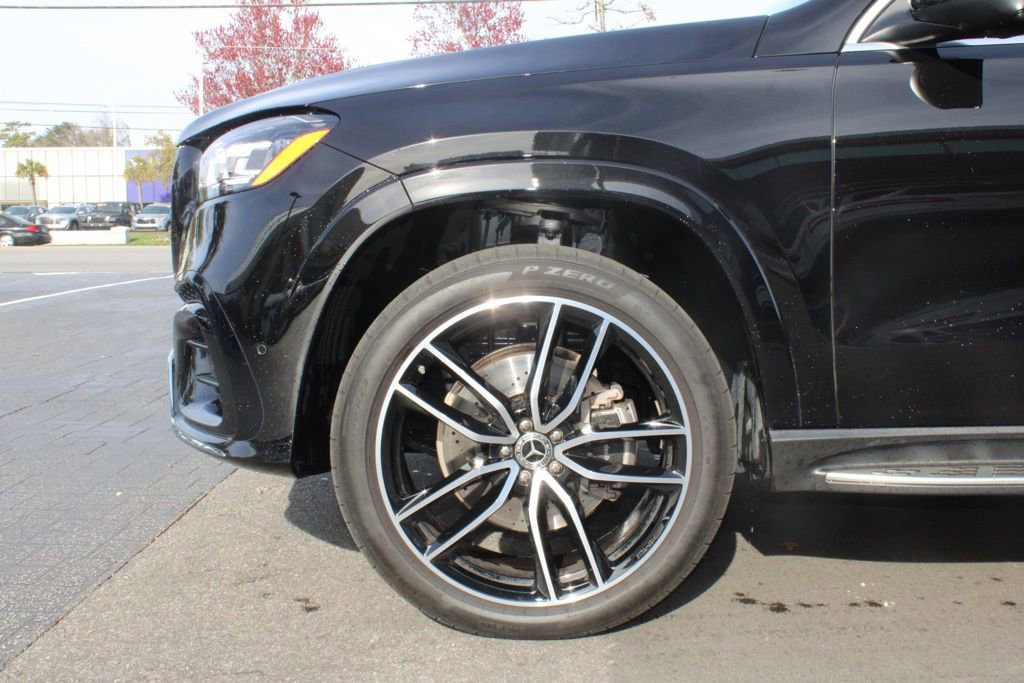 Certified 2025 Mercedes-Benz GLS 580 4MATIC image 10