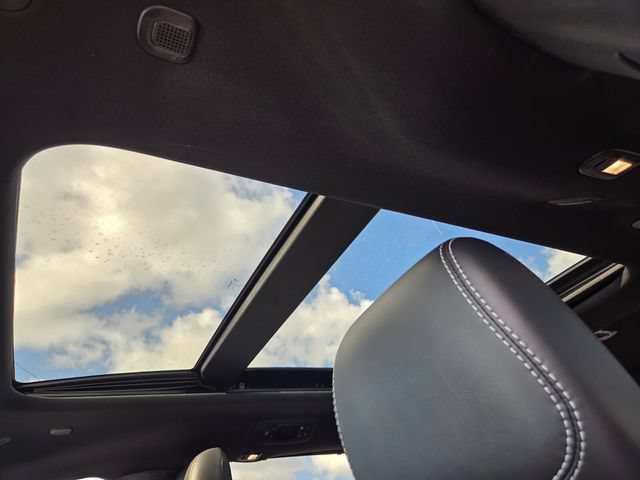 New 2027 Chrysler Pacifica Limited FWD image 21