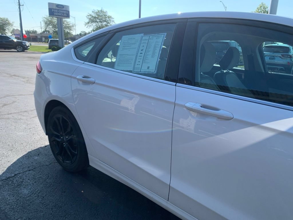 Used 2020 Ford Fusion SE w/ Equipment Group 151A FWD image 14