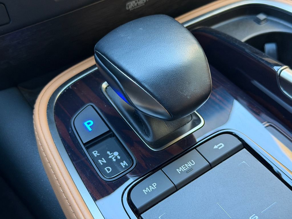 Used 2021 Lexus LS 500 w/ Interior Upgrade Package image 28