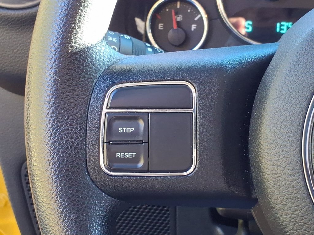 Used 2015 Jeep Wrangler Sport AWD/4WD image 16