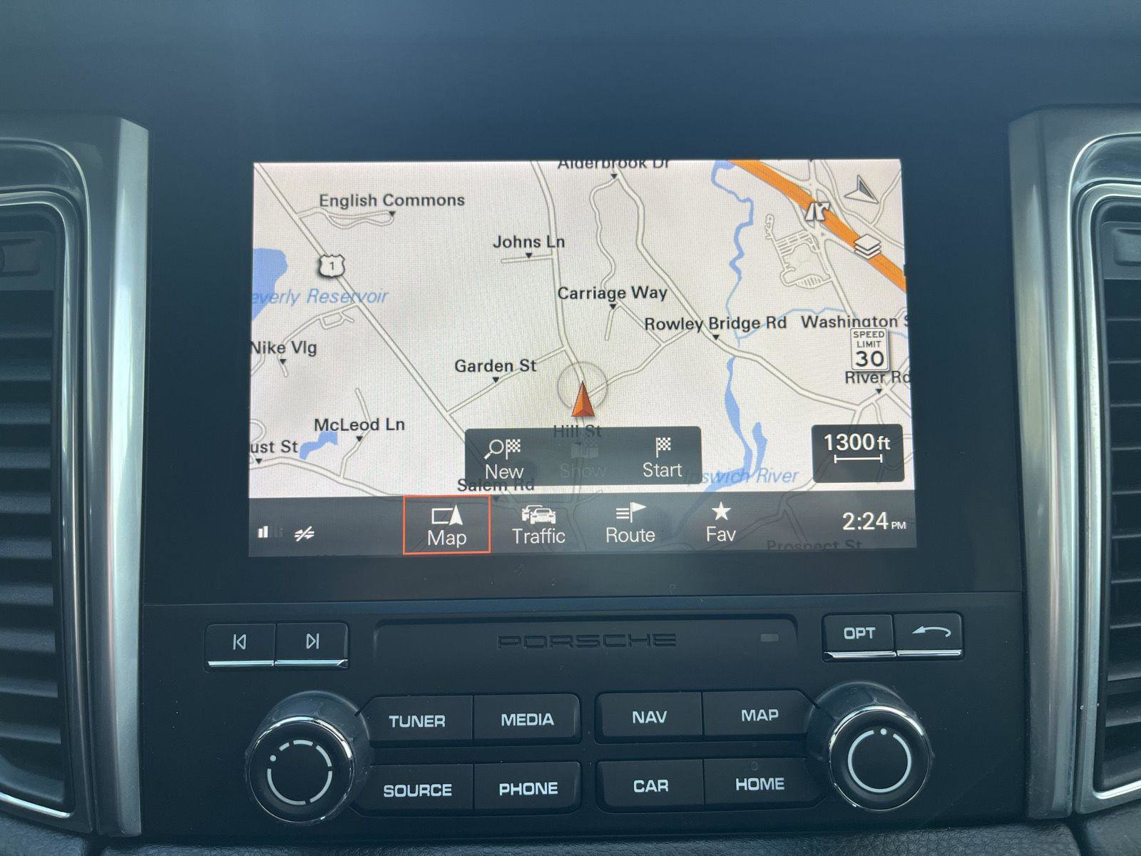 Used 2017 Porsche Macan S image 14