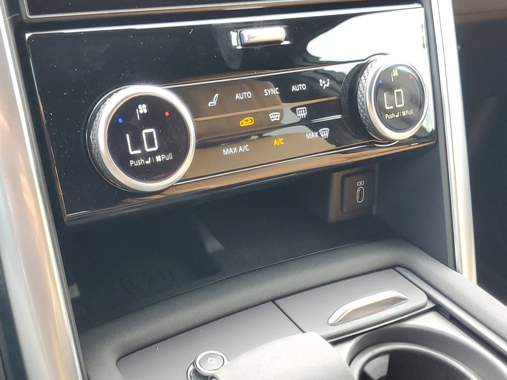 New 2026 Land Rover Discovery Dynamic SE AWD/4WD image 24