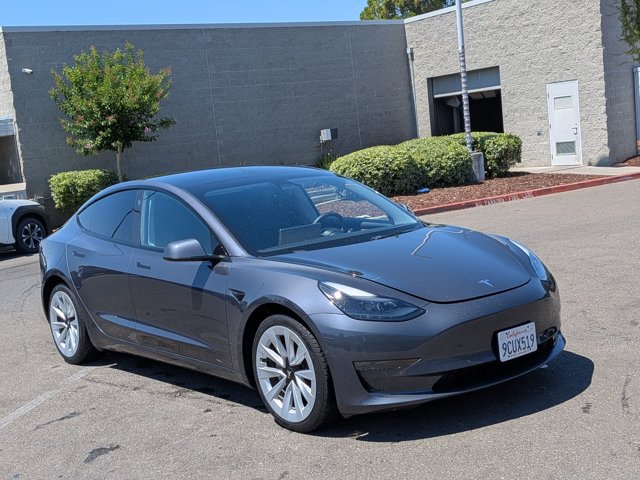 Used 2022 Tesla Model 3 Long Range AWD/4WD image 3