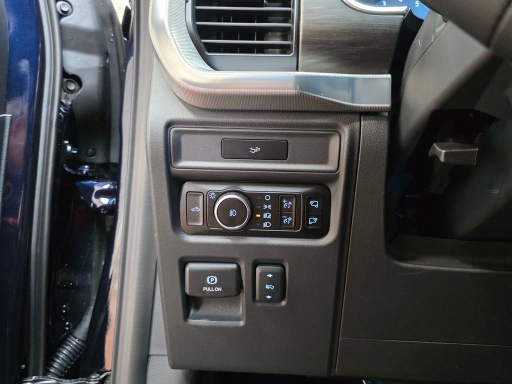 New 2026 Ford F150 Lariat w/ Equipment Group 502A High image 27