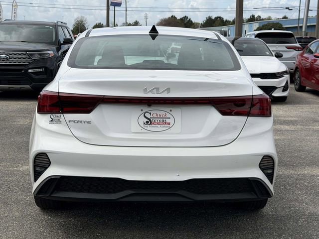 Used 2024 Kia Forte LXS FWD image 5