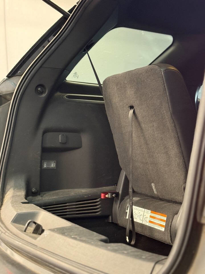 Used 2014 Ford Explorer XLT w/ Equipment Group 202A image 13