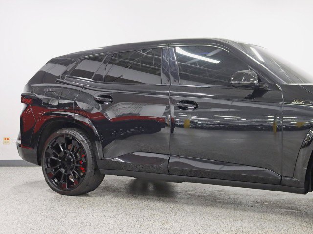 Used 2023 BMW XM AWD/4WD image 3
