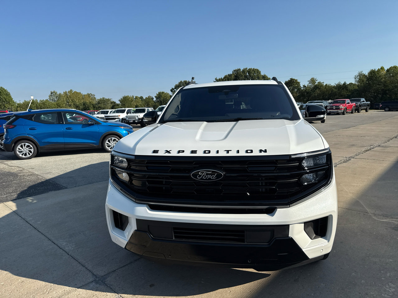 New 2025 Ford Expedition Max Platinum image 12