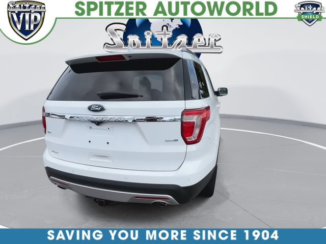 Used 2017 Ford Explorer XLT w/ Equipment Group 202A AWD/4WD image 8