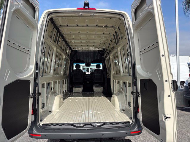 New 2026 Mercedes-Benz Sprinter 2500 image 30