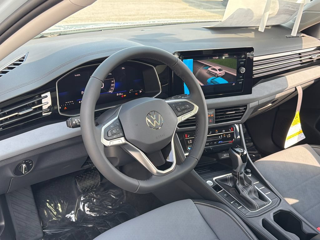 New 2026 Volkswagen Jetta SE FWD image 28