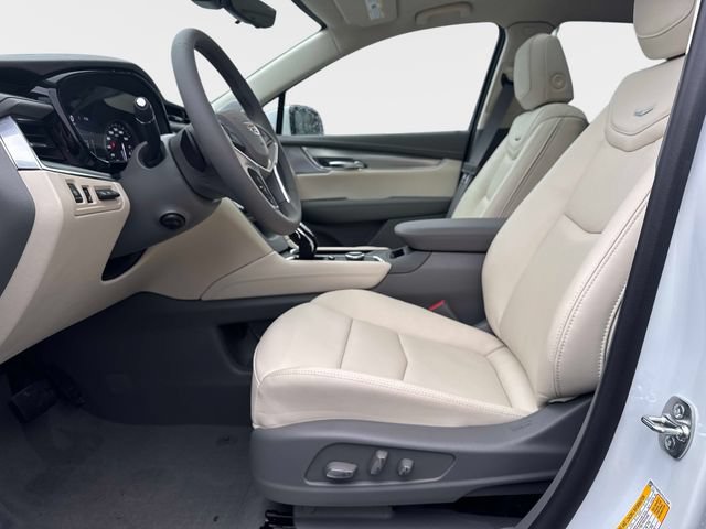 New 2026 Cadillac XT5 Premium Luxury w/ Driver Assist Package AWD/4WD image 17