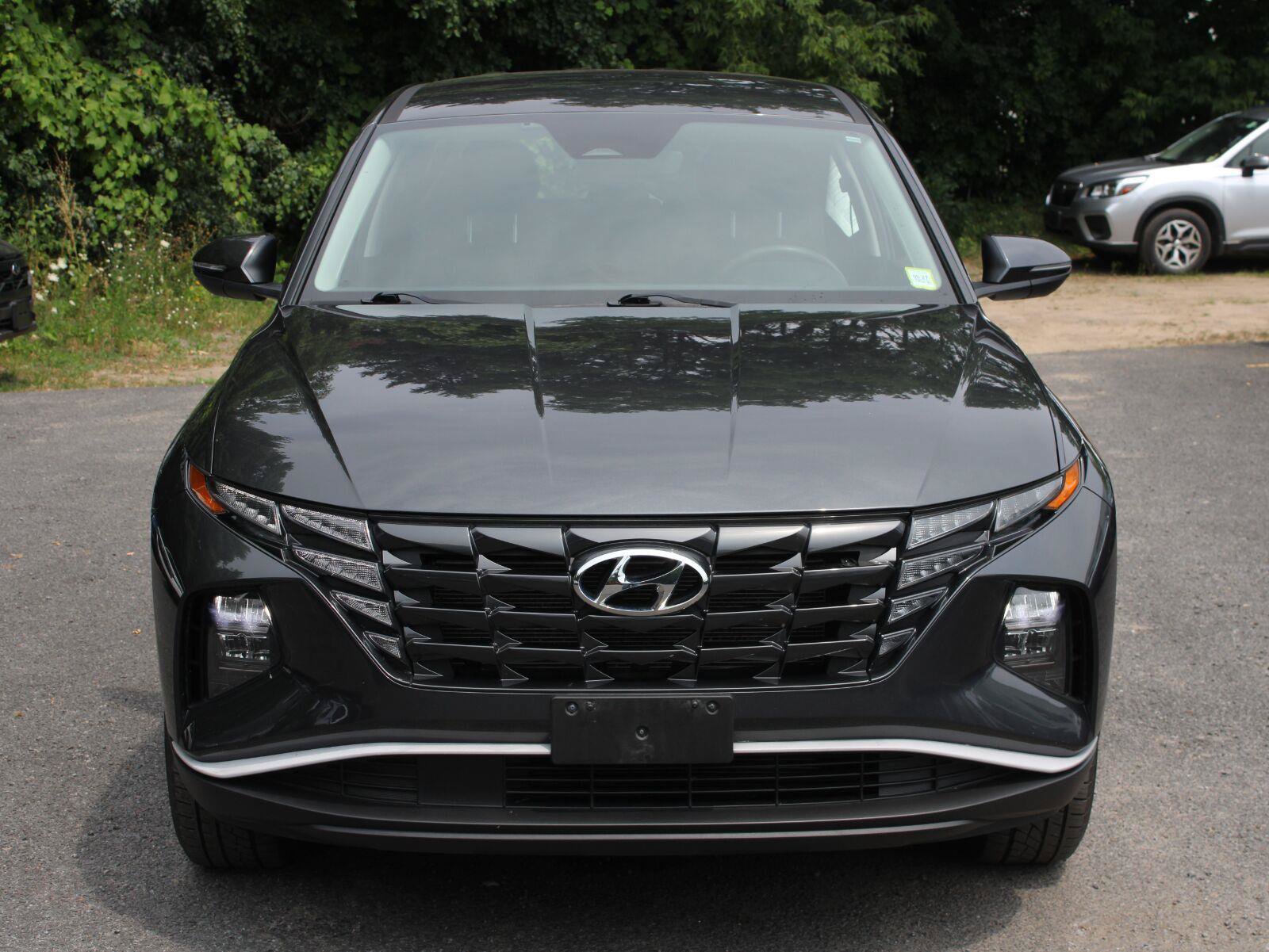 Used 2022 Hyundai Tucson SE AWD/4WD image 2