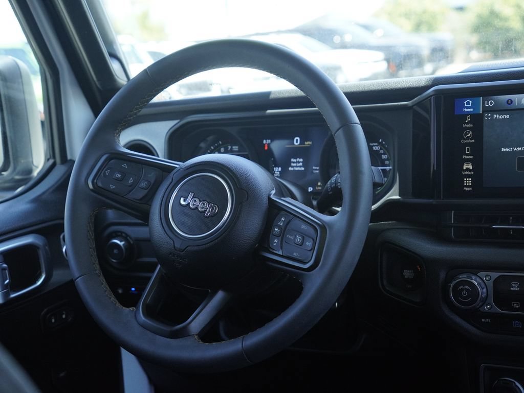 Used 2024 Jeep Wrangler Unlimited AWD/4WD image 38