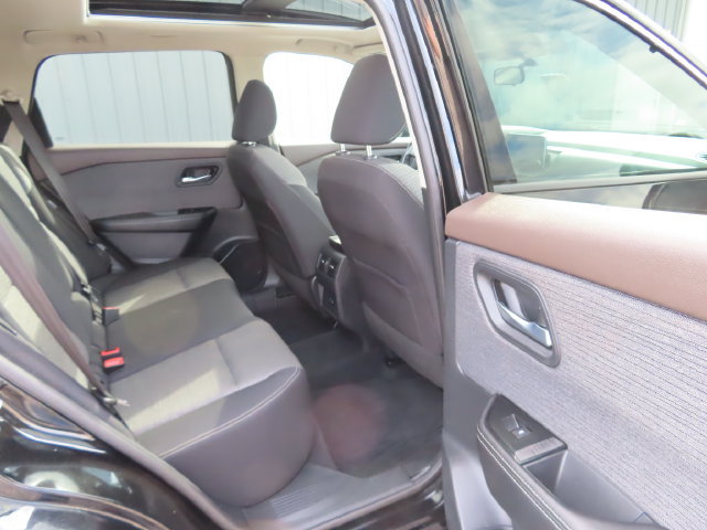 Used 2021 Nissan Rogue SV AWD/4WD image 27