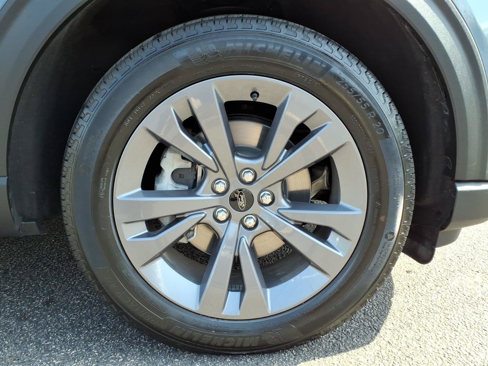 Certified 2025 Ford Explorer Active w/ Active Comfort Package AWD/4WD image 10