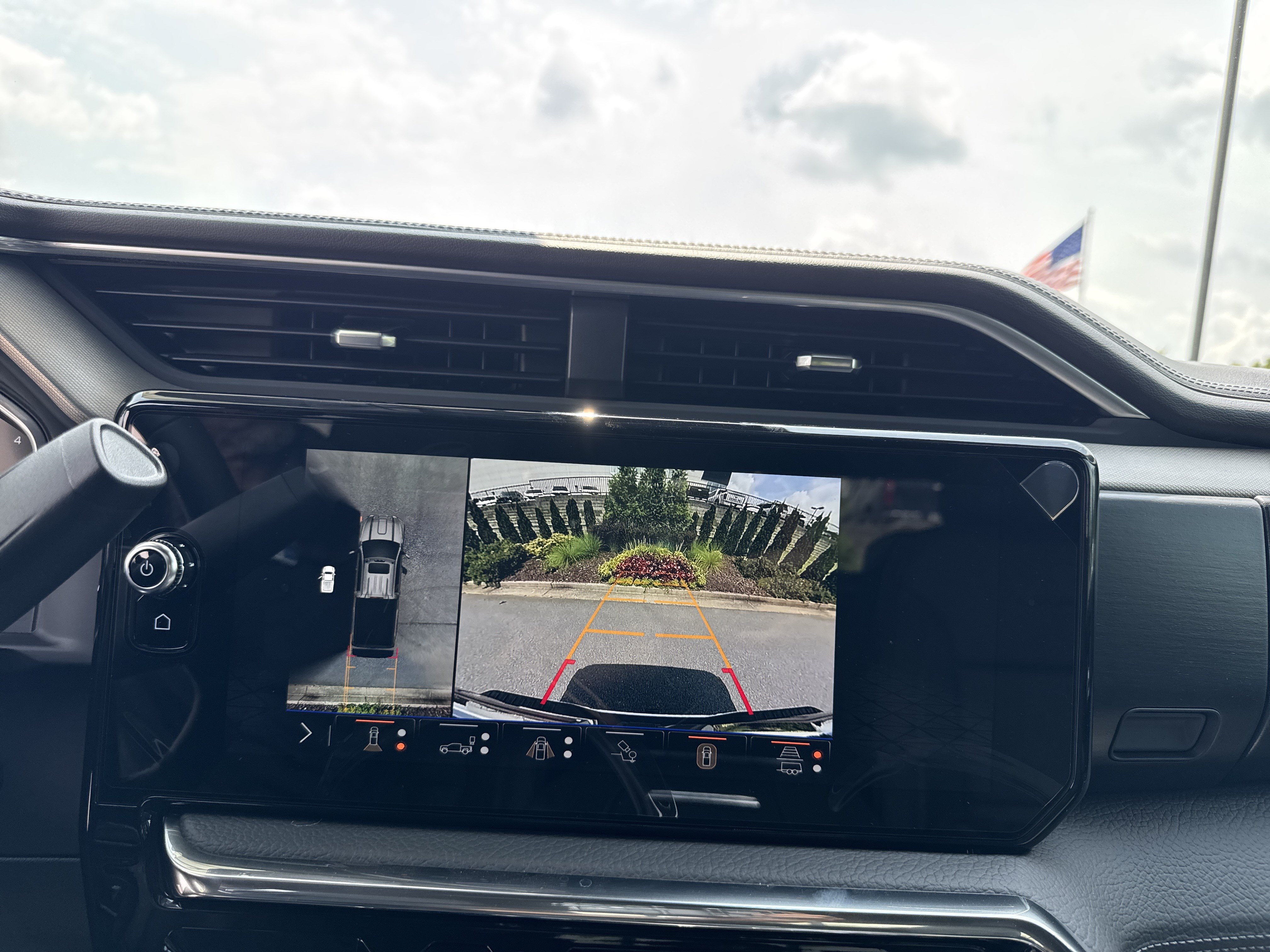 New 2026 GMC Sierra 2500 Denali w/ Denali Reserve Package AWD/4WD image 26