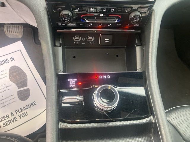 Certified 2024 Jeep Grand Cherokee L Limited w/ Luxury Tech Group II image 18