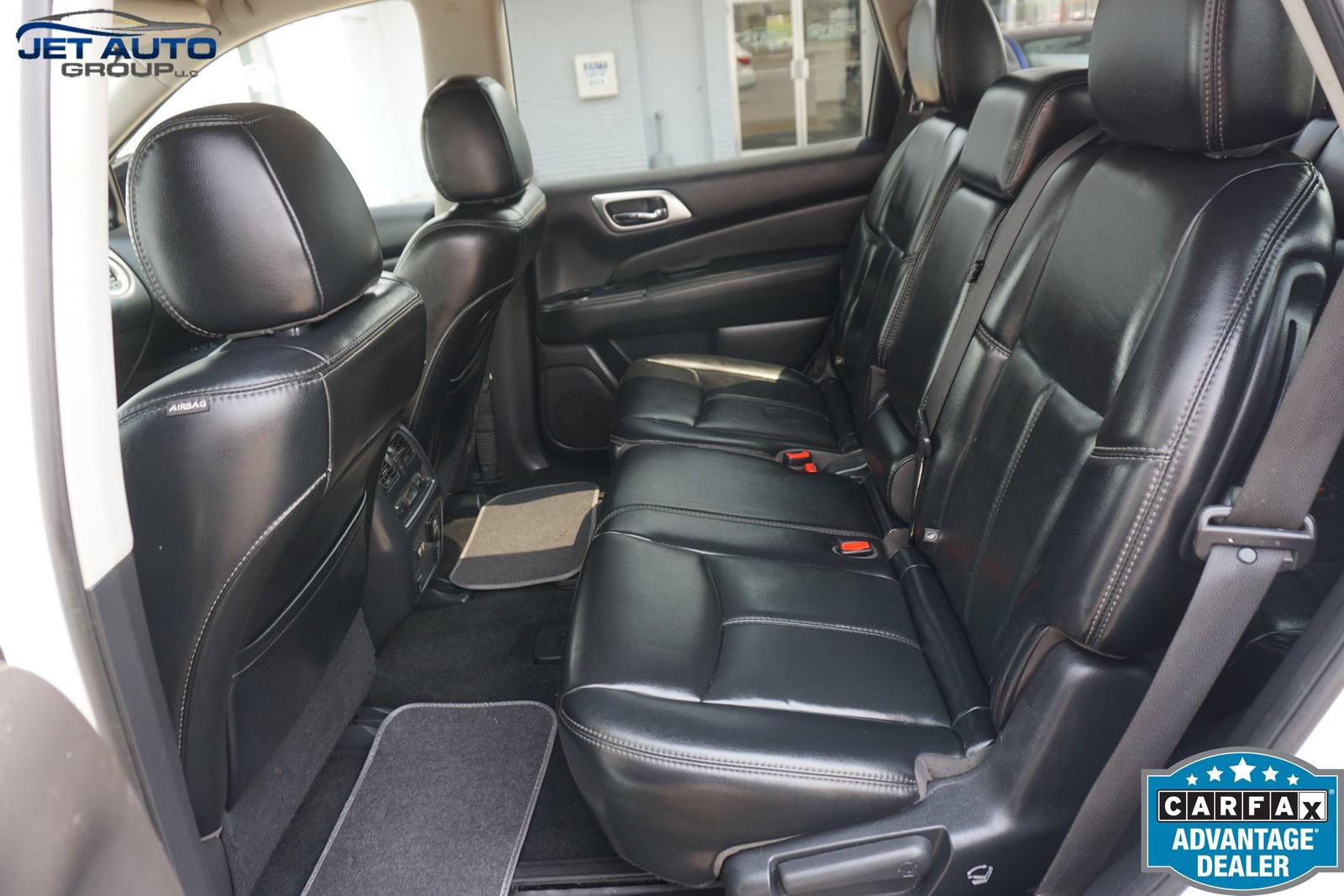 Used 2017 Nissan Pathfinder SL w/ Trailer Tow Package AWD/4WD image 23