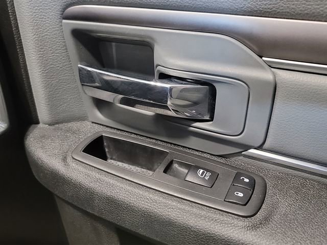 Used 2023 RAM 1500 Classic SLT w/ Protection Group AWD/4WD image 30