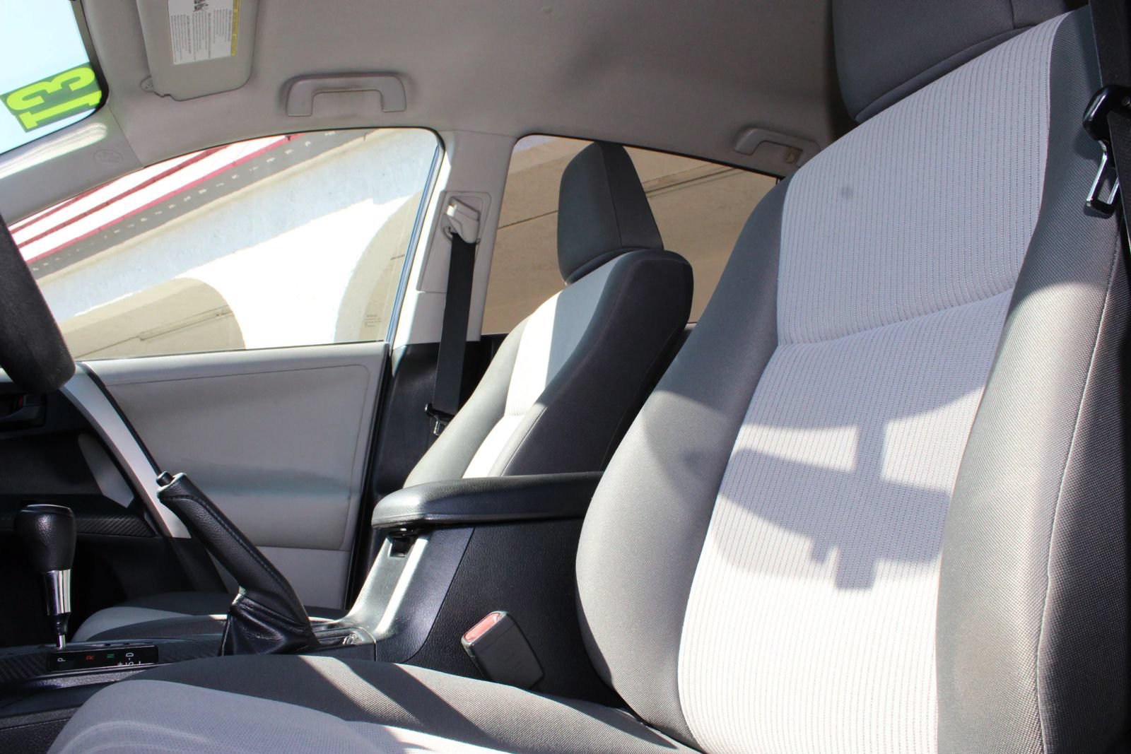 Used 2013 Toyota RAV4 LE FWD image 20