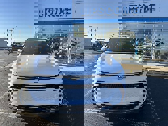 New 2024 Chevrolet Equinox EV LT image 2