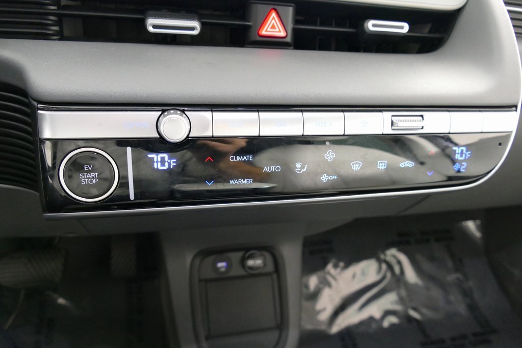 Used 2022 Hyundai Ioniq 5 Limited w/ Cargo Package image 22