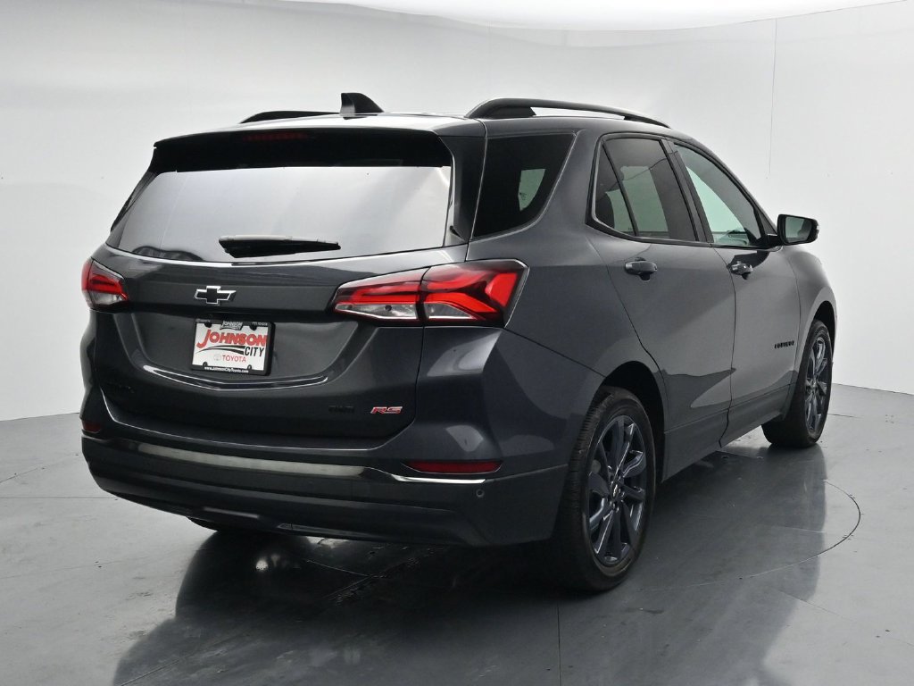 Used 2022 Chevrolet Equinox RS w/ RS Leather Package AWD/4WD image 6