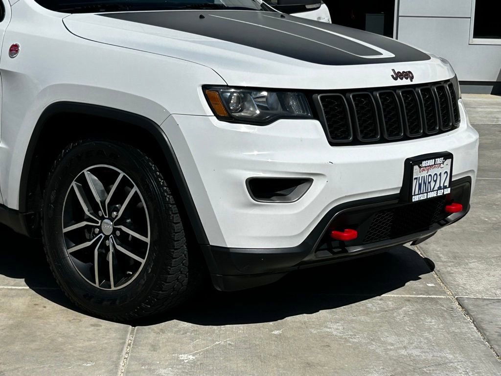 Used 2017 Jeep Grand Cherokee Trailhawk image 10