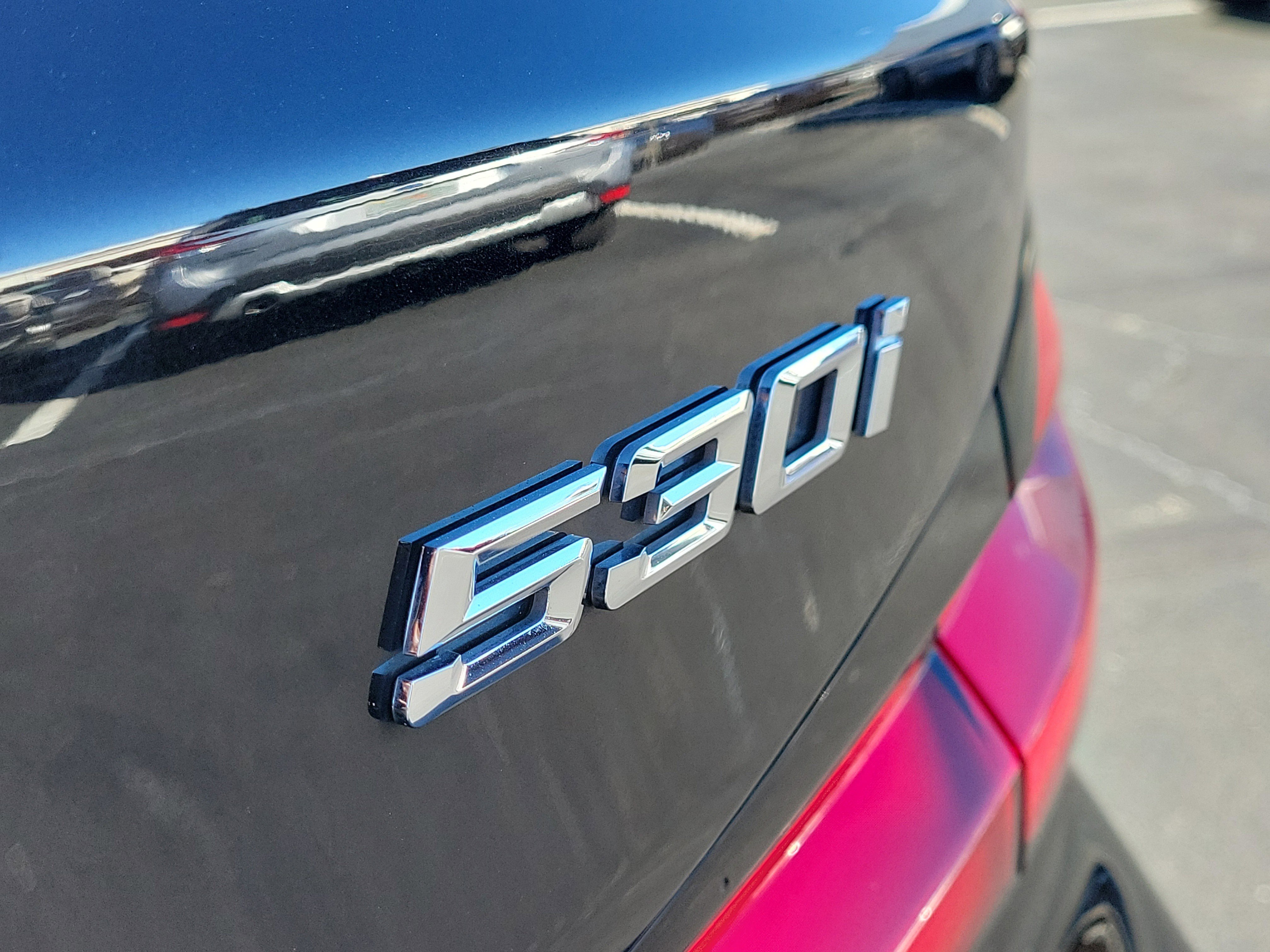 Used 2023 BMW 530i xDrive w/ M Sport Package image 6