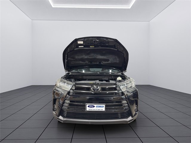 Used 2019 Toyota Highlander SE image 37