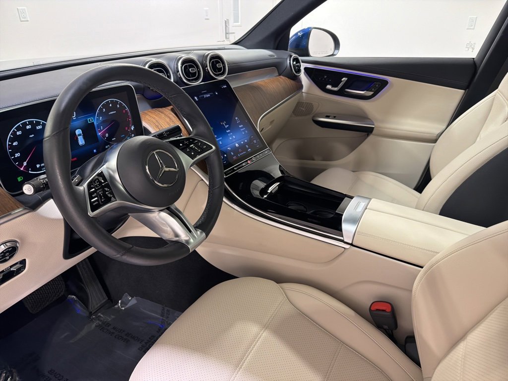 Used 2024 Mercedes-Benz GLC 300 4MATIC image 10