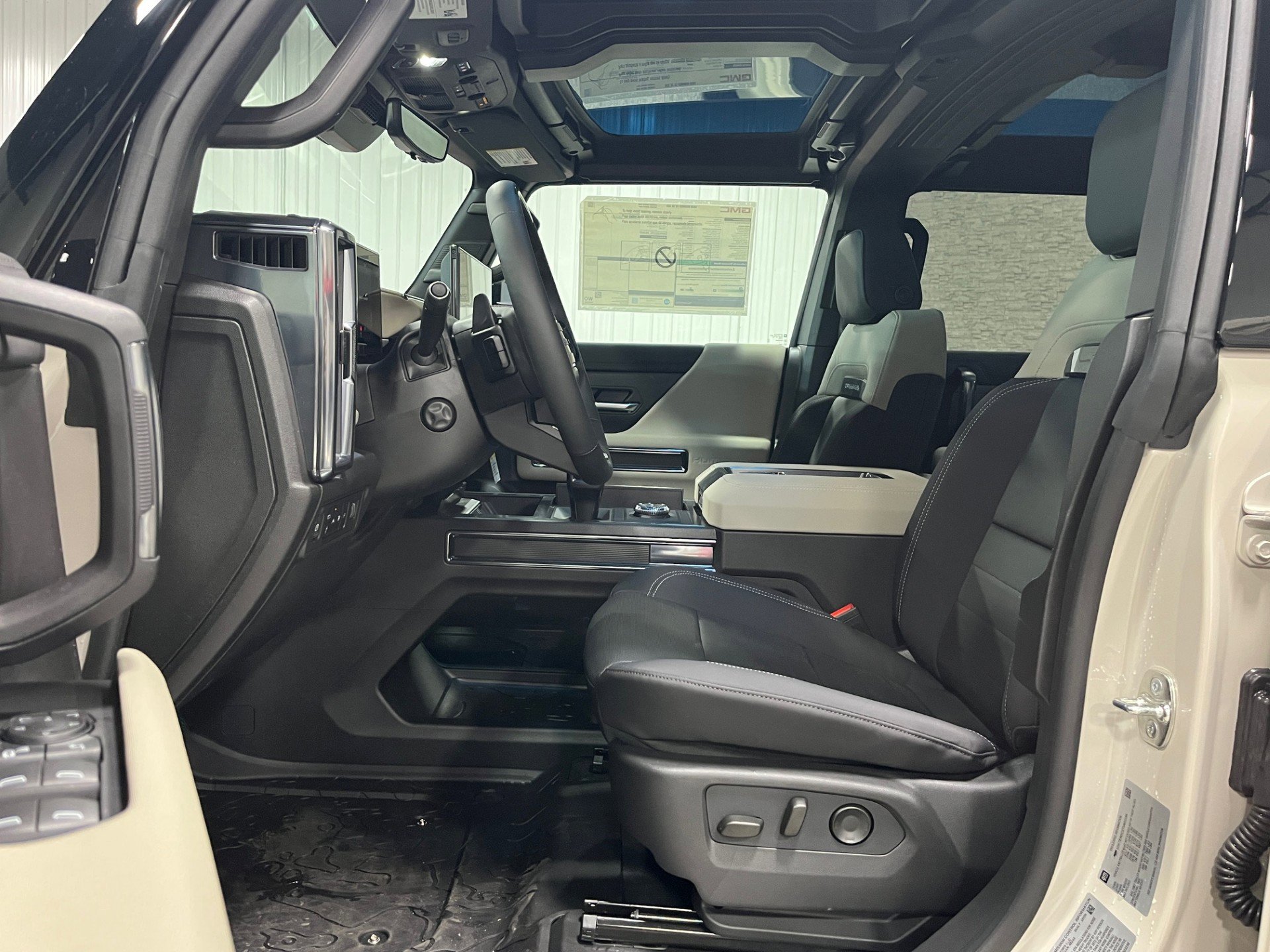 New 2026 GMC Hummer EV SUV image 12