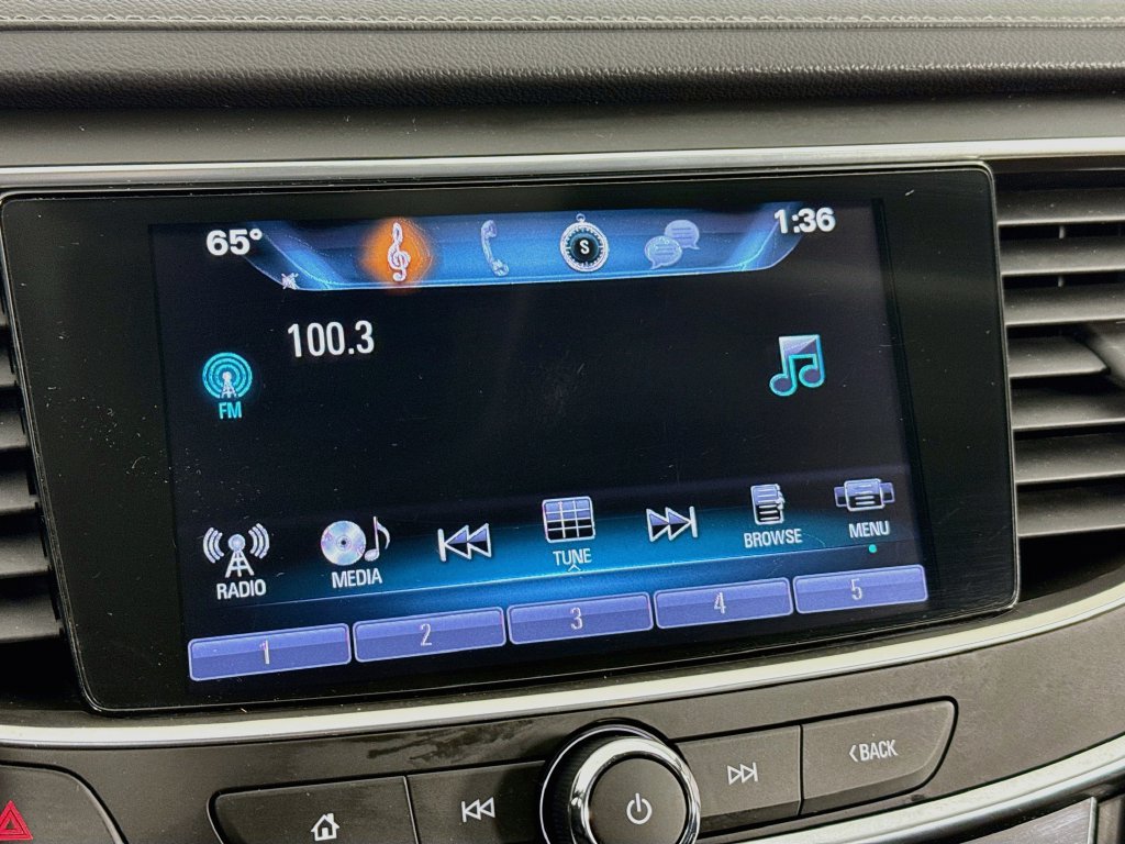 Used 2017 Buick LaCrosse Essence FWD image 16