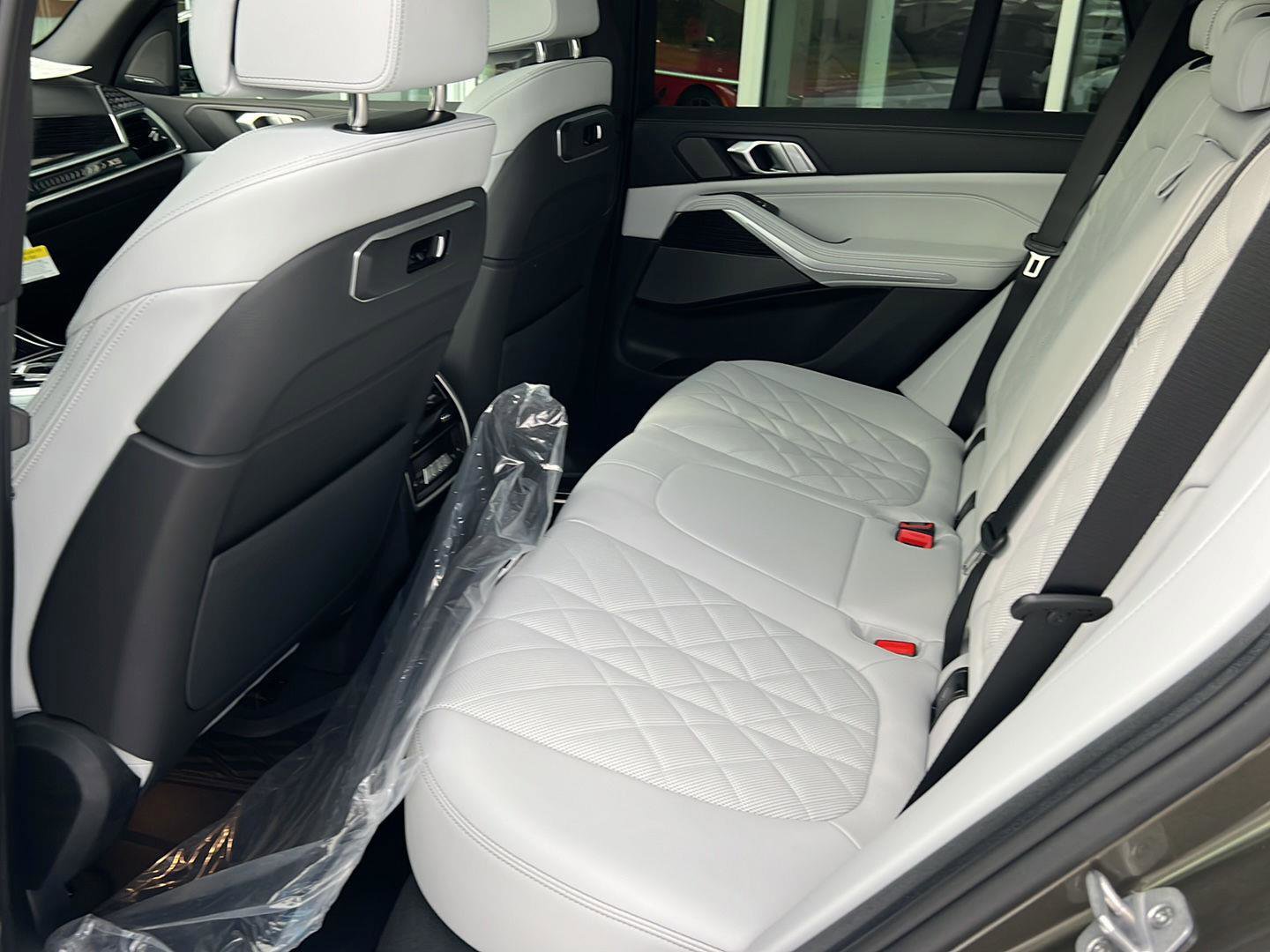 New 2026 BMW X5 sDrive40i image 13