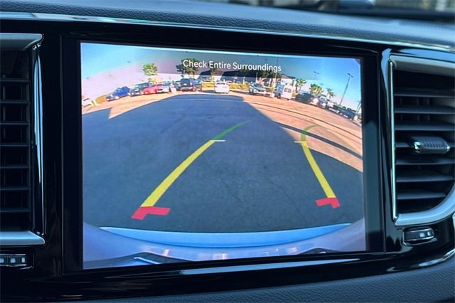 Used 2024 Chrysler Pacifica Touring-L image 24