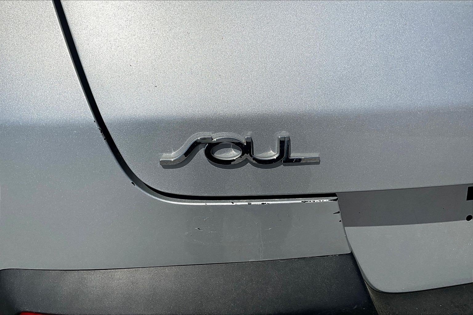 Used 2021 Kia Soul LX FWD image 23