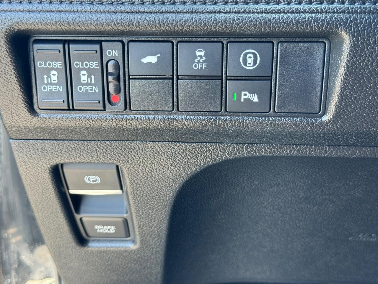 Used 2024 Honda Odyssey Elite image 25