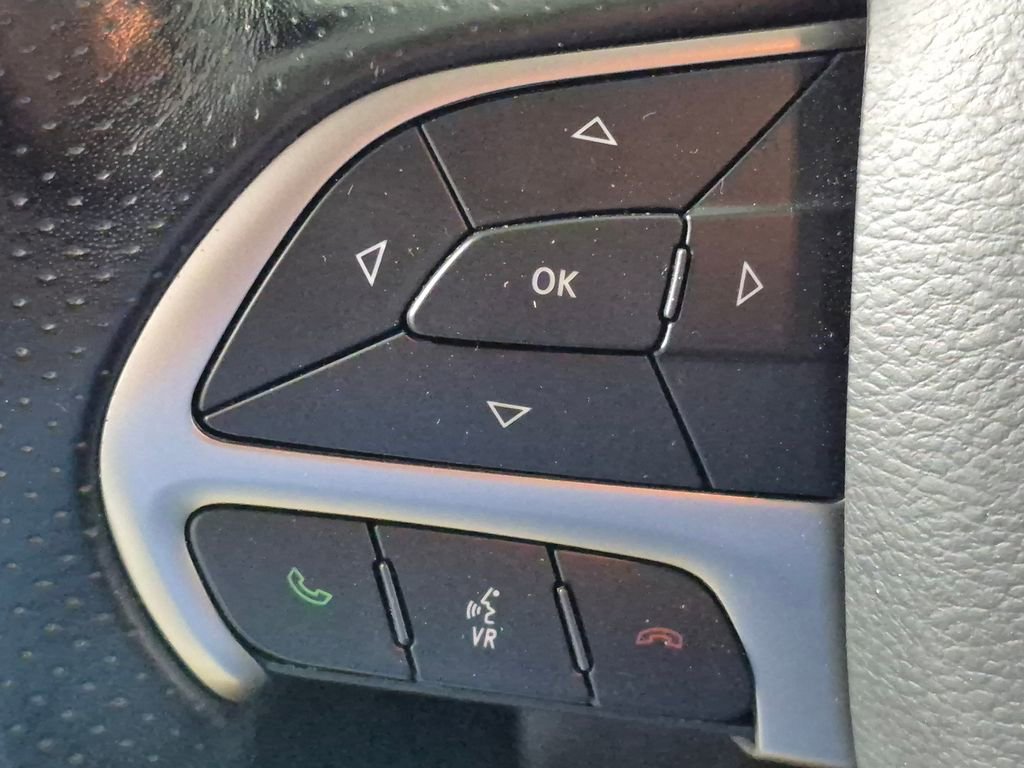 Used 2020 Dodge Durango SXT AWD/4WD image 12