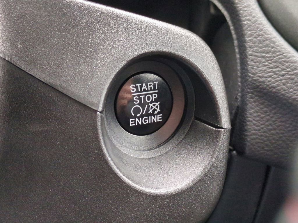 Used 2018 Jeep Compass Trailhawk w/ Leather Interior Group image 29