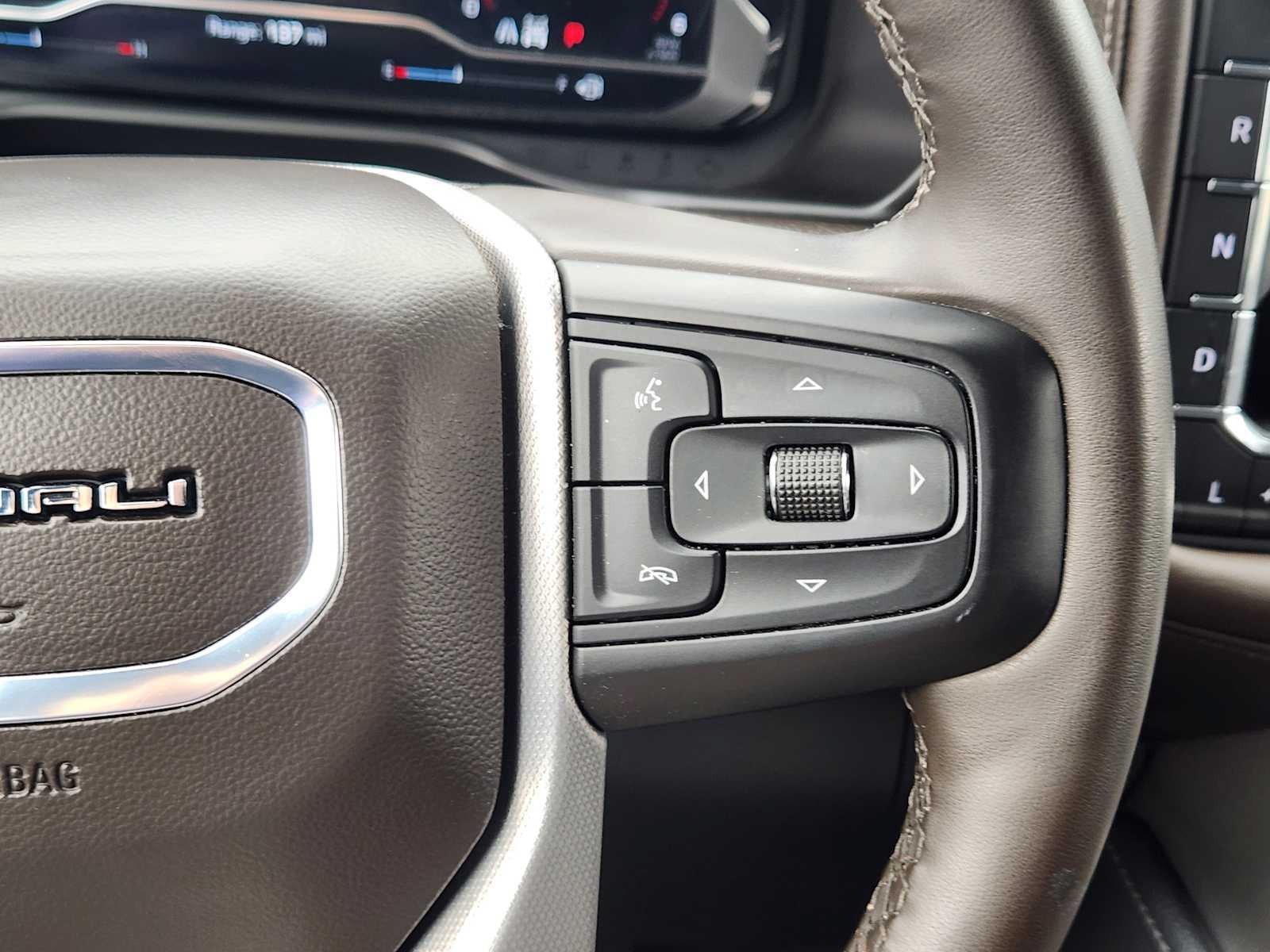 Used 2024 GMC Yukon XL Denali AWD/4WD image 20